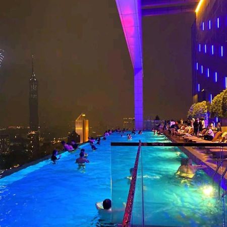 The Platinum Klcc By Victoria Home 쿠알라룸푸르 외부 사진