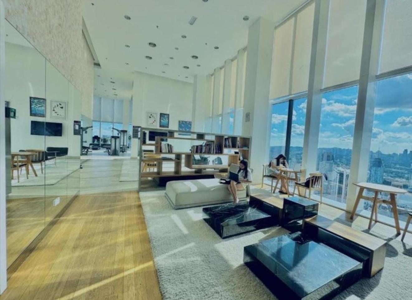 The Platinum Klcc By Victoria Home 쿠알라룸푸르 외부 사진